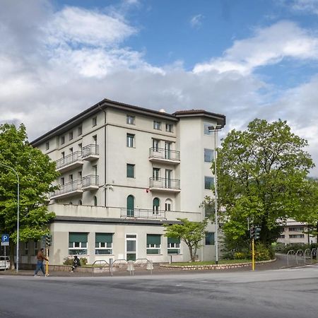 Ostello Giovane Europa Di Trento Exterior foto